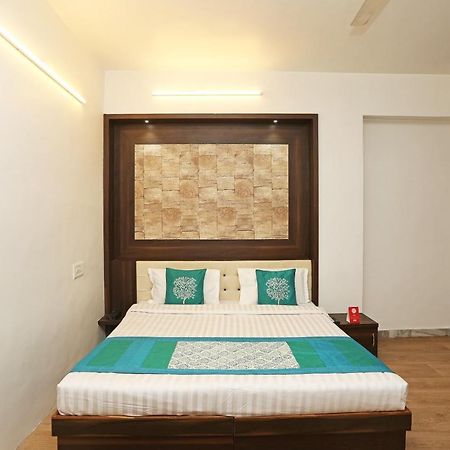 Oyo 9853 Hotel Haveli Inn Jodhpur  Buitenkant foto