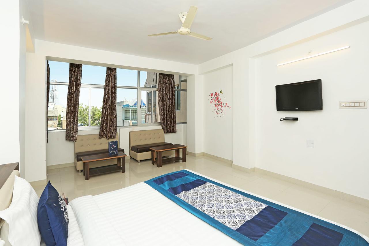 Oyo 9853 Hotel Haveli Inn Jodhpur  Buitenkant foto
